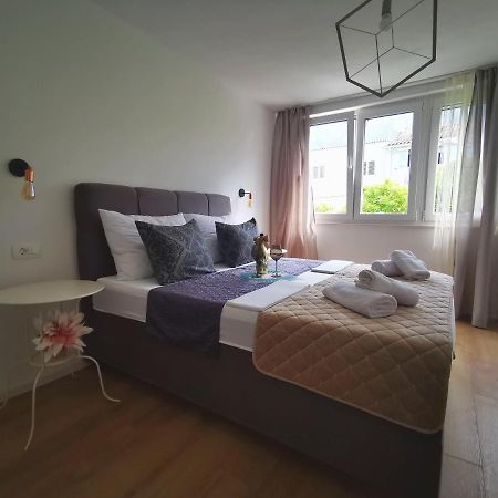 City Center Apartment Bravos Макарска Екстериор снимка