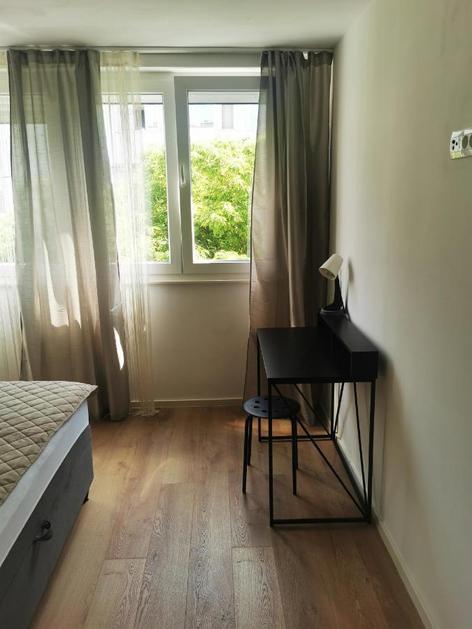 City Center Apartment Bravos Макарска Екстериор снимка